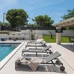 Pet Friendly In Sveti Lovrec Pazenati Ferienhaus Sveti Lovreč Pazenatički